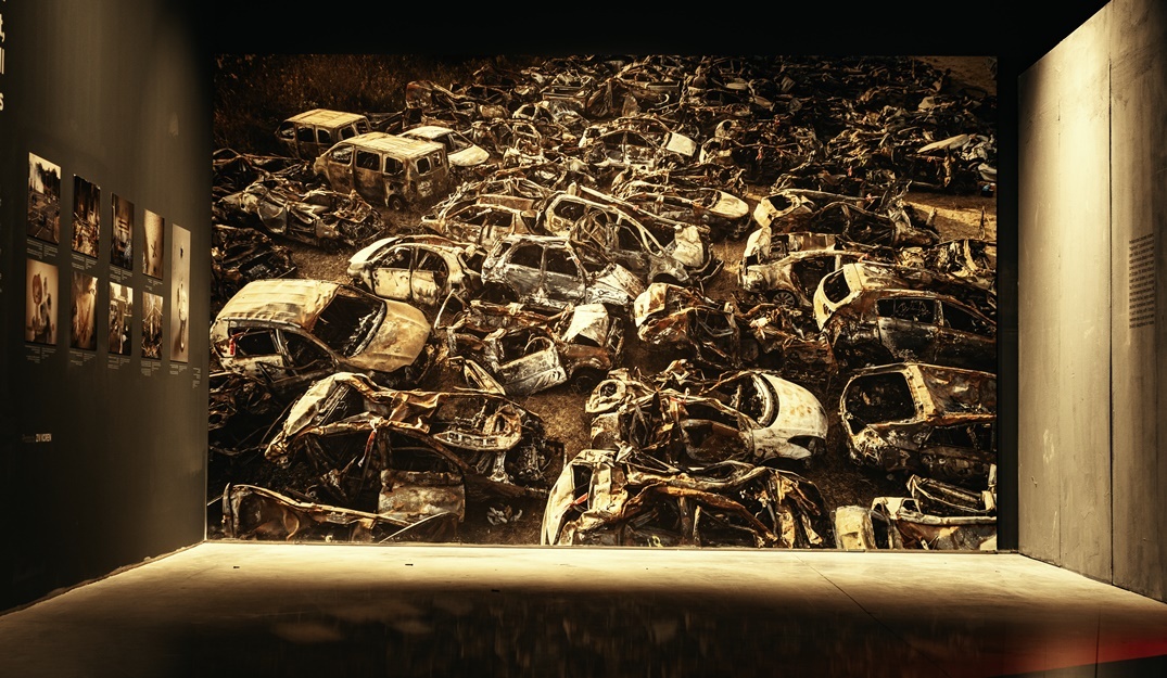 צילום של סיור מרגש במוזיאון הסובלנות ירושלים