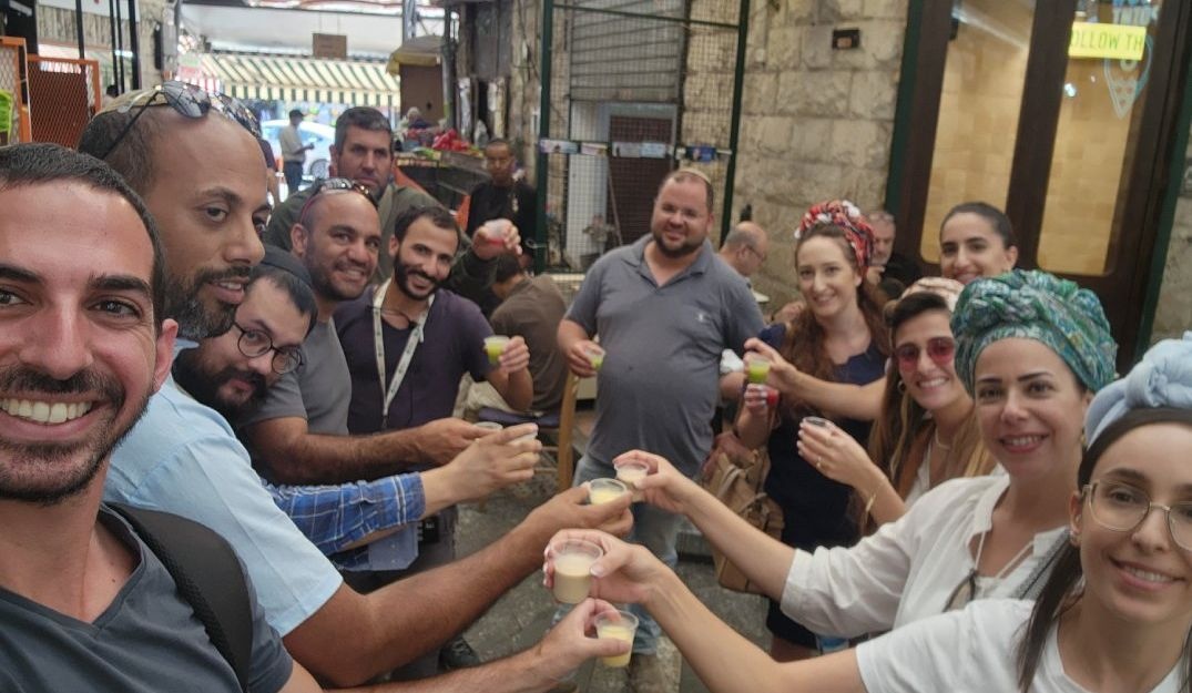 צילום של "הלו יודה" - סיור קולינרי וחיי הלילה של שוק מחנה יהודה ושכונת נחלאות